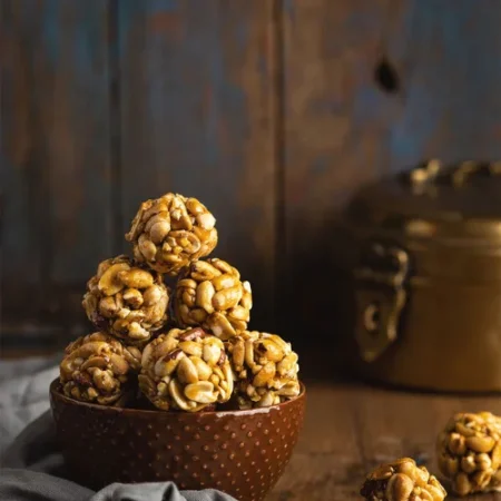 शेंगदाणा लाडू