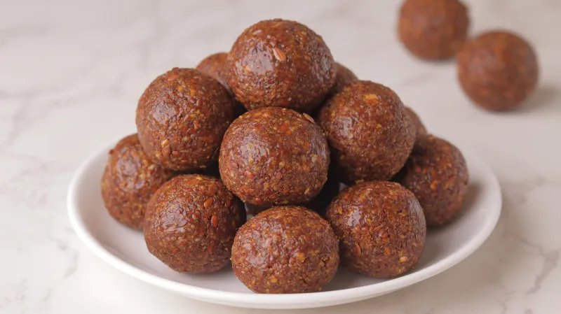 अळशी लाडू